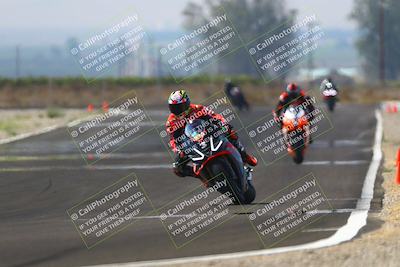 media/Sep-20-2025-TrackDaz (Sat) [[27f0cde673]]/A Group/2pm (Turn 9)/